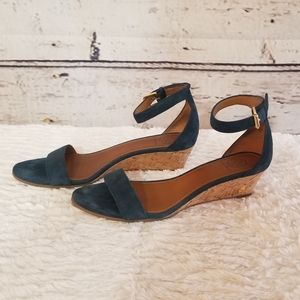 Tory Burch Savannah Newport Navy Suede San…